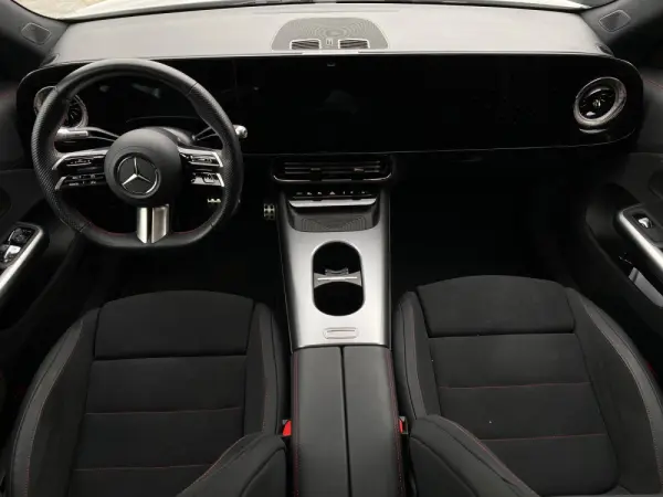 Mercedes-Benz CLA 250+ Outro 3