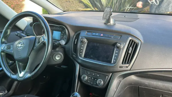 Opel Zafira Zafira Tourer 4