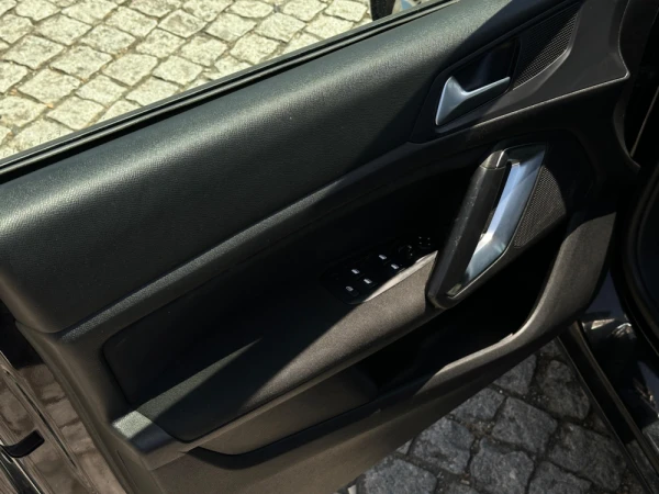 Peugeot 308 null 8