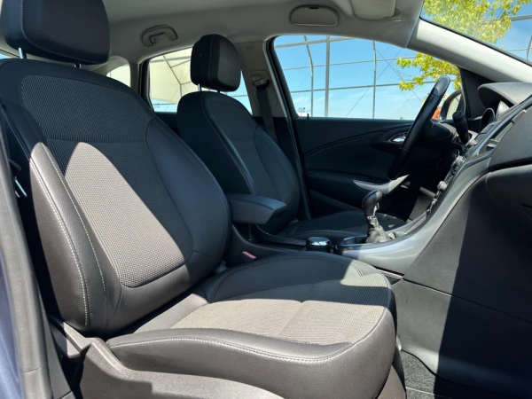 Opel Astra 1.4 Cosmo 20