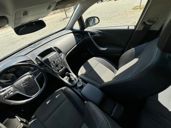 Opel Astra 1.4 Cosmo 17