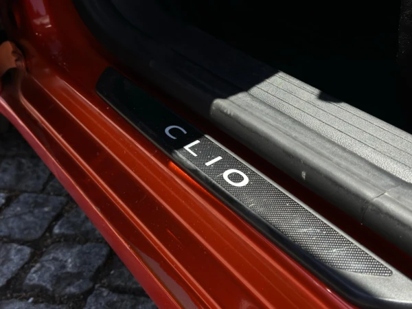 Renault Clio Outro 10