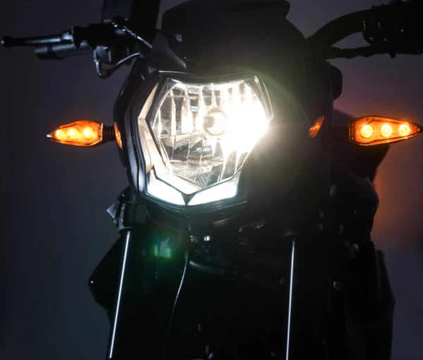 Benelli 125 125cc 9