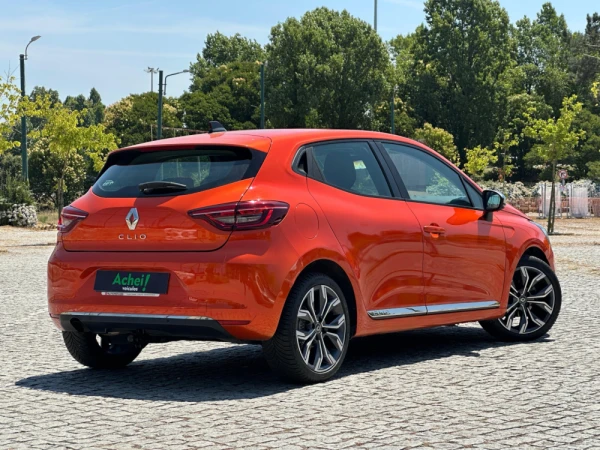Renault Clio Outro 5