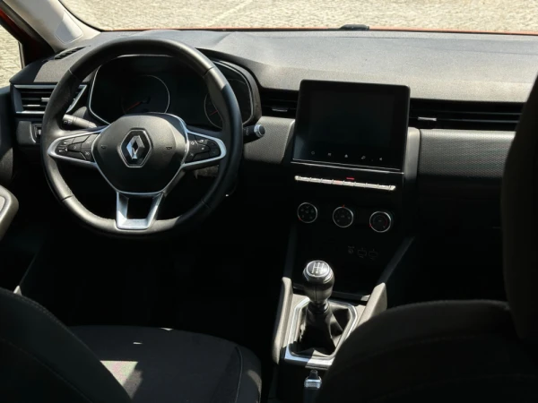 Renault Clio Outro 15