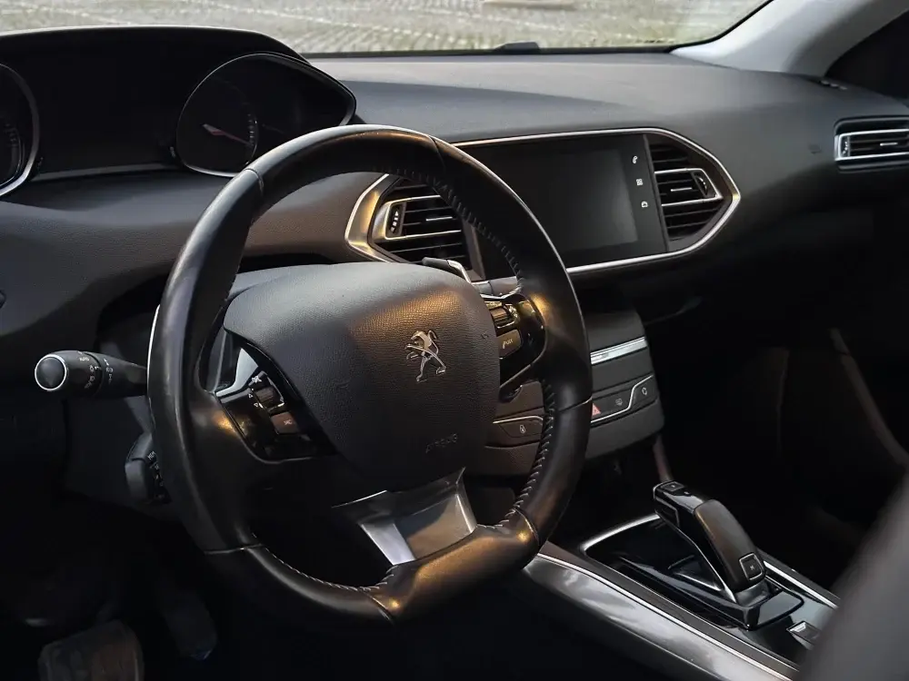 Peugeot 308 1.2 PureTech 130 S&S Active Business 3