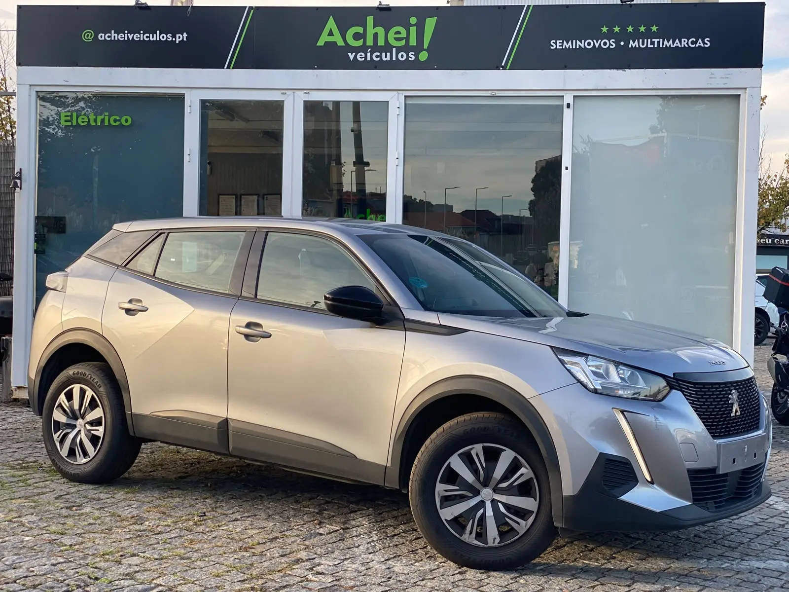 Peugeot 2008 14