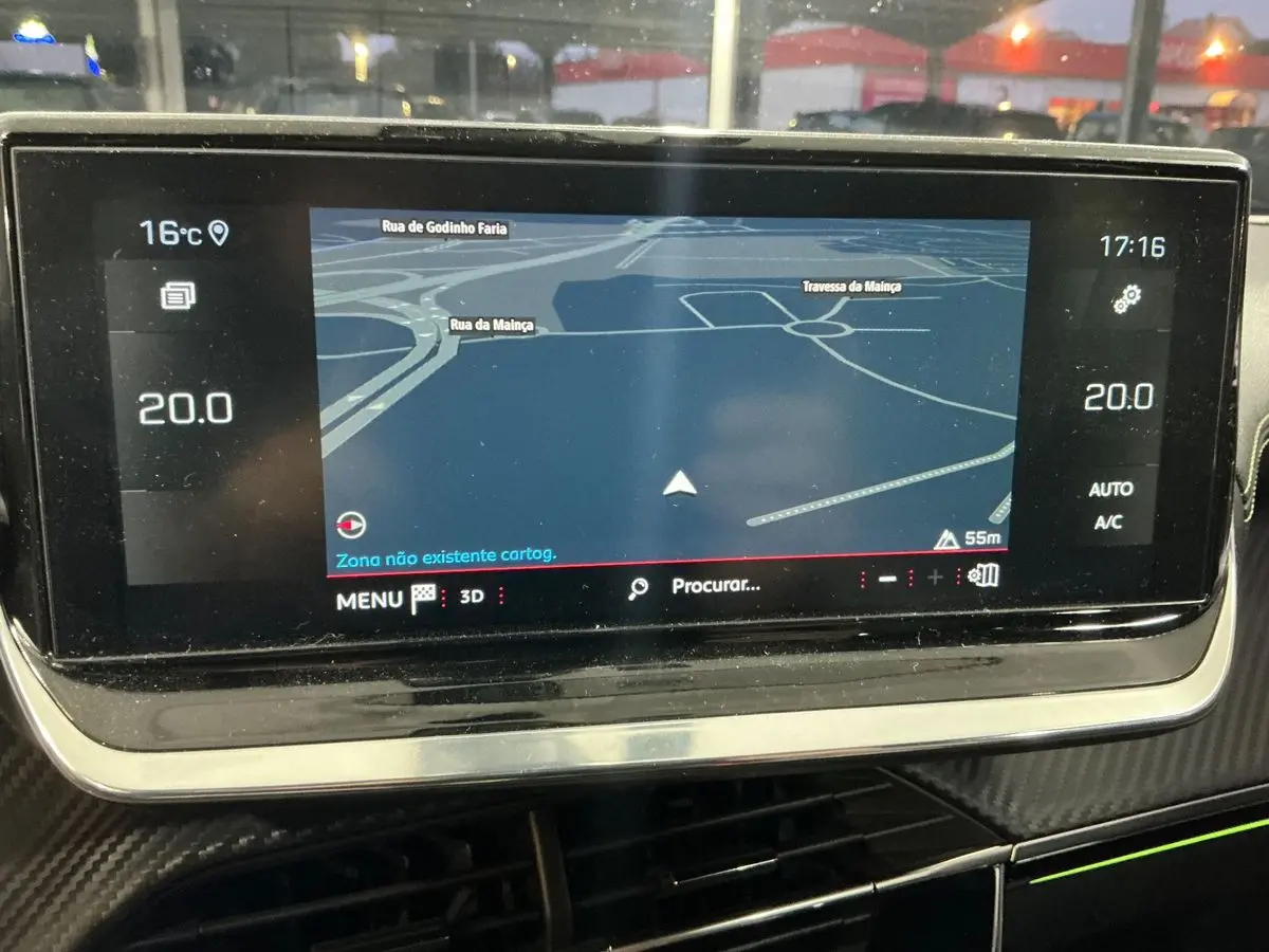 Peugeot 2008 1.2 PureTech GT EAT8 13