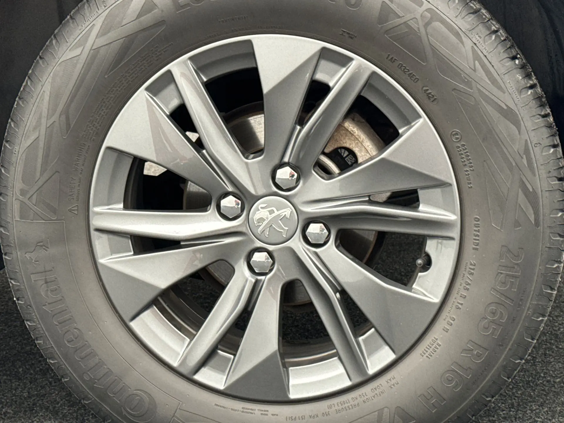 Peugeot 2008 1.2 PureTech Active 12