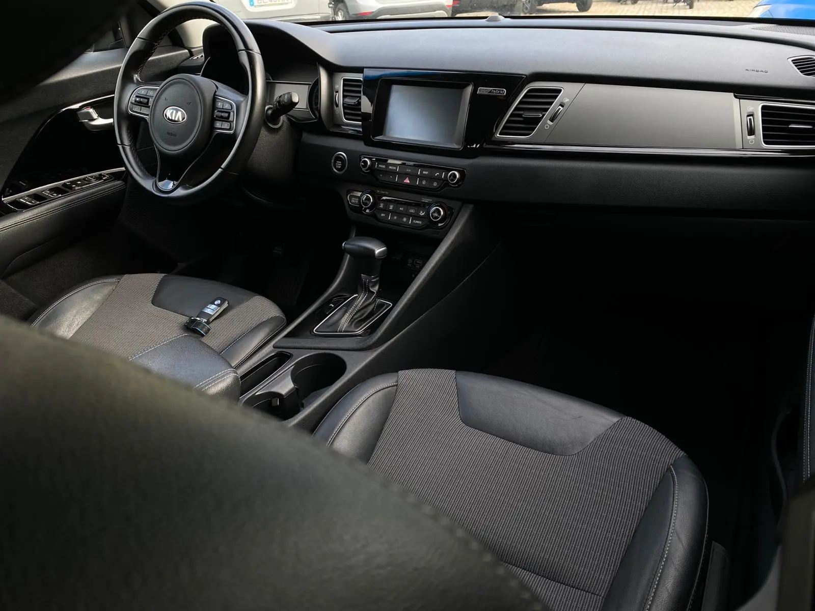 Kia Niro 1.6 GDi HEV Tech 12