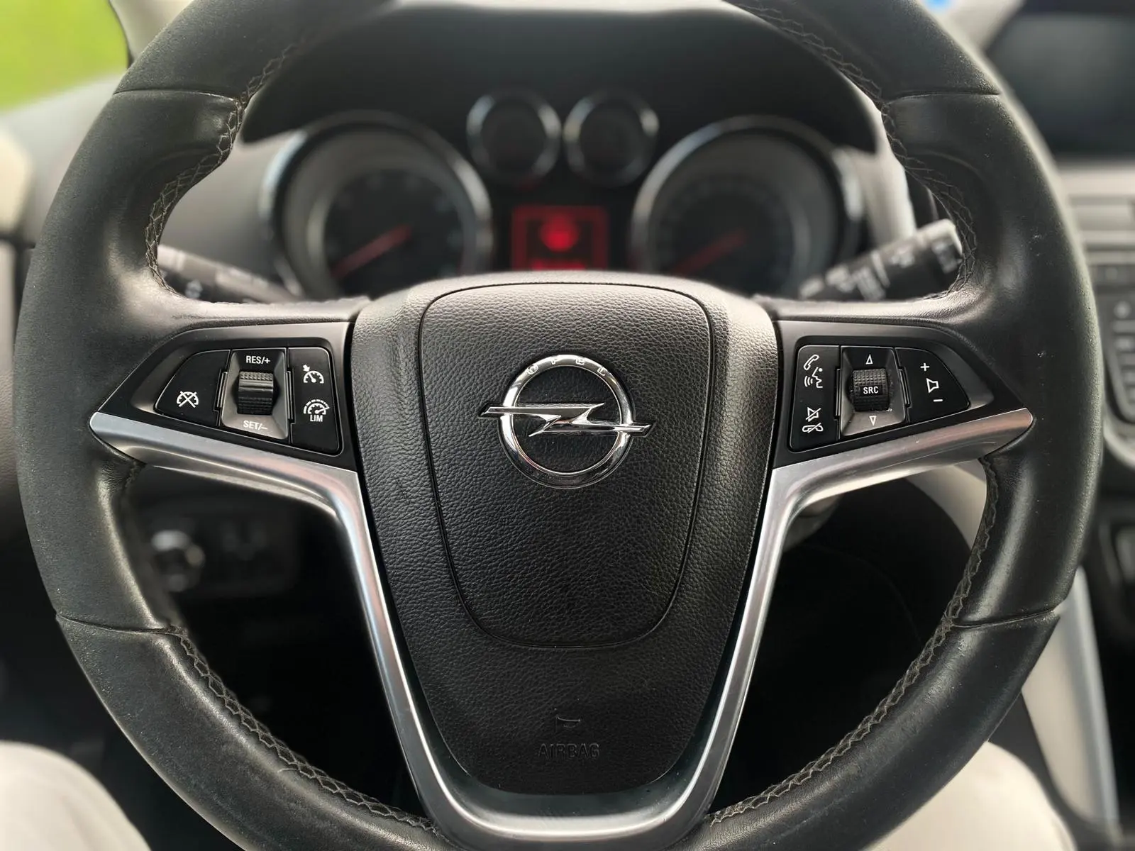 Opel Zafira Life Outro 9