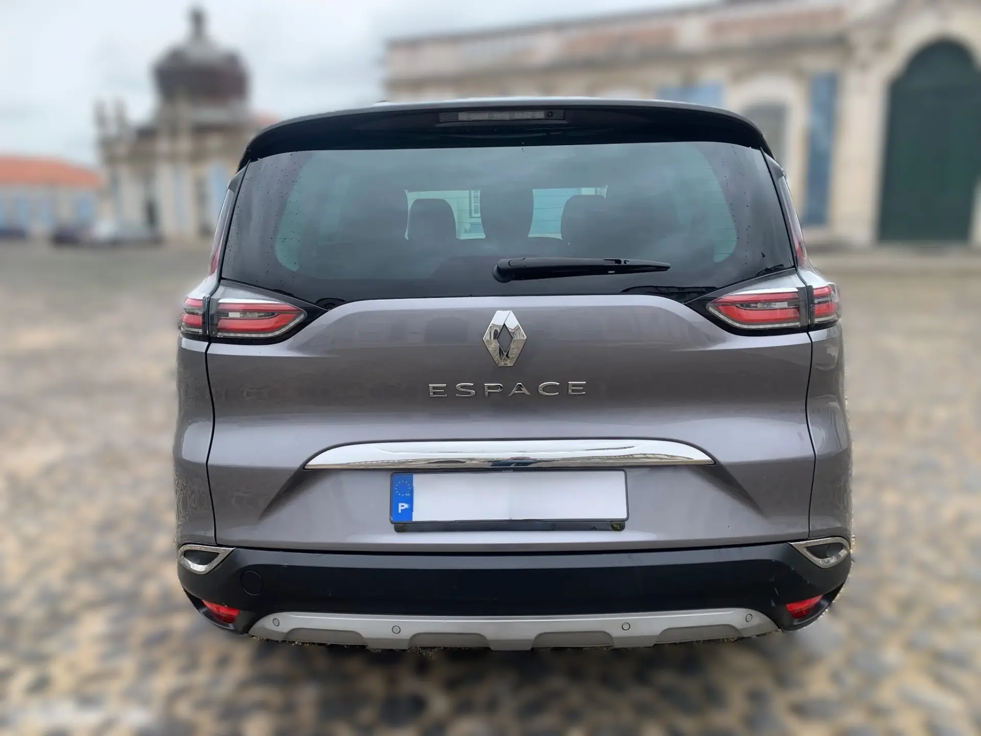 Renault Espace 1.6 dCi Initiale Paris EDC 5