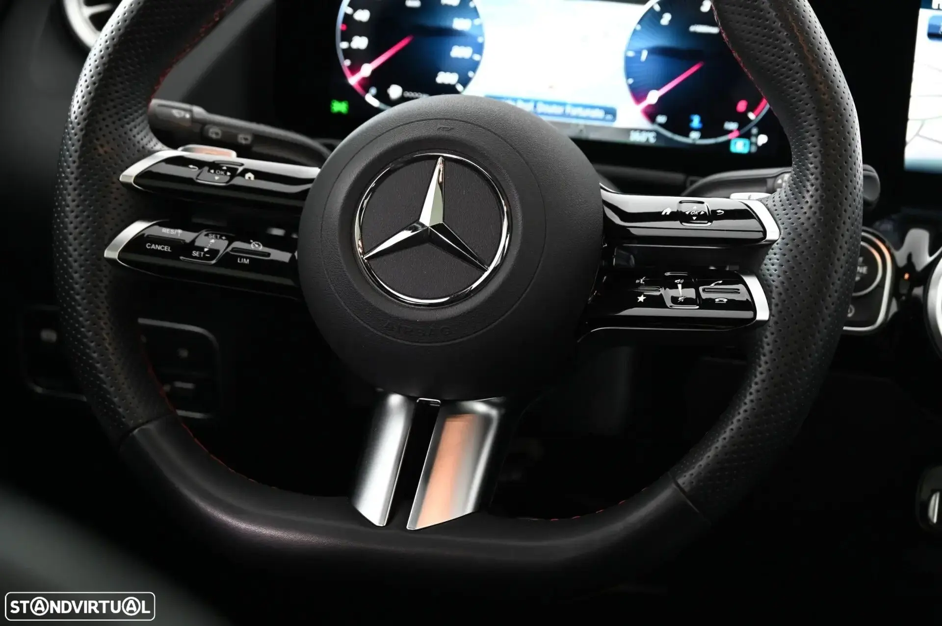 Mercedes-Benz GLA 200 d AMG Line 4