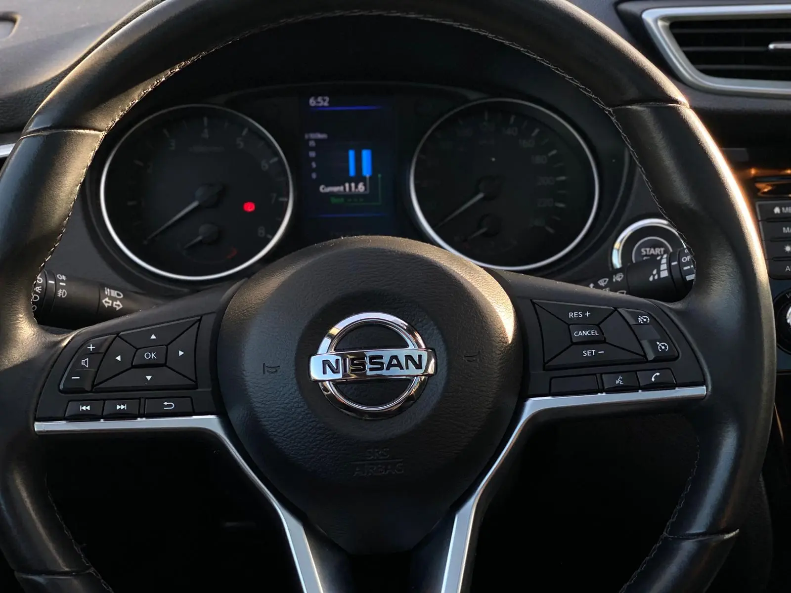 Nissan Qashqai 1.3 DIG-T Design Edition 26