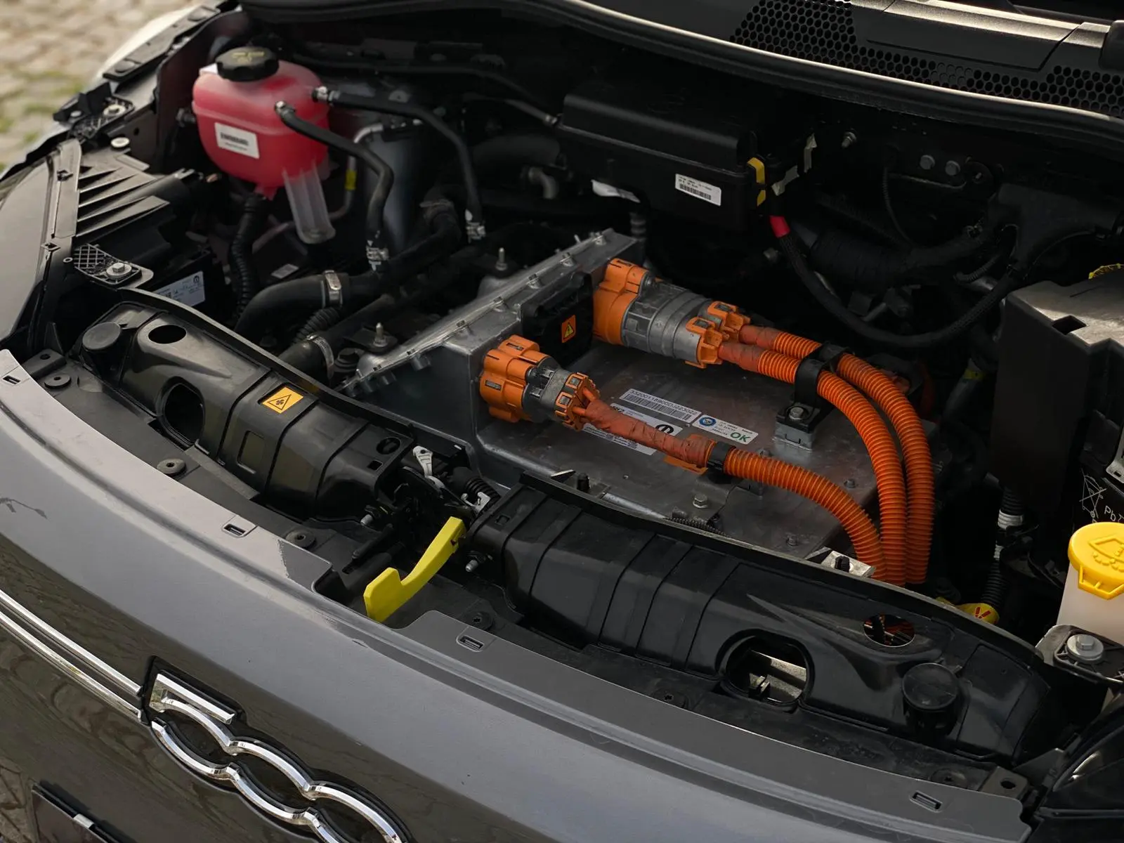 Fiat 500e 42 kWh Icon 10