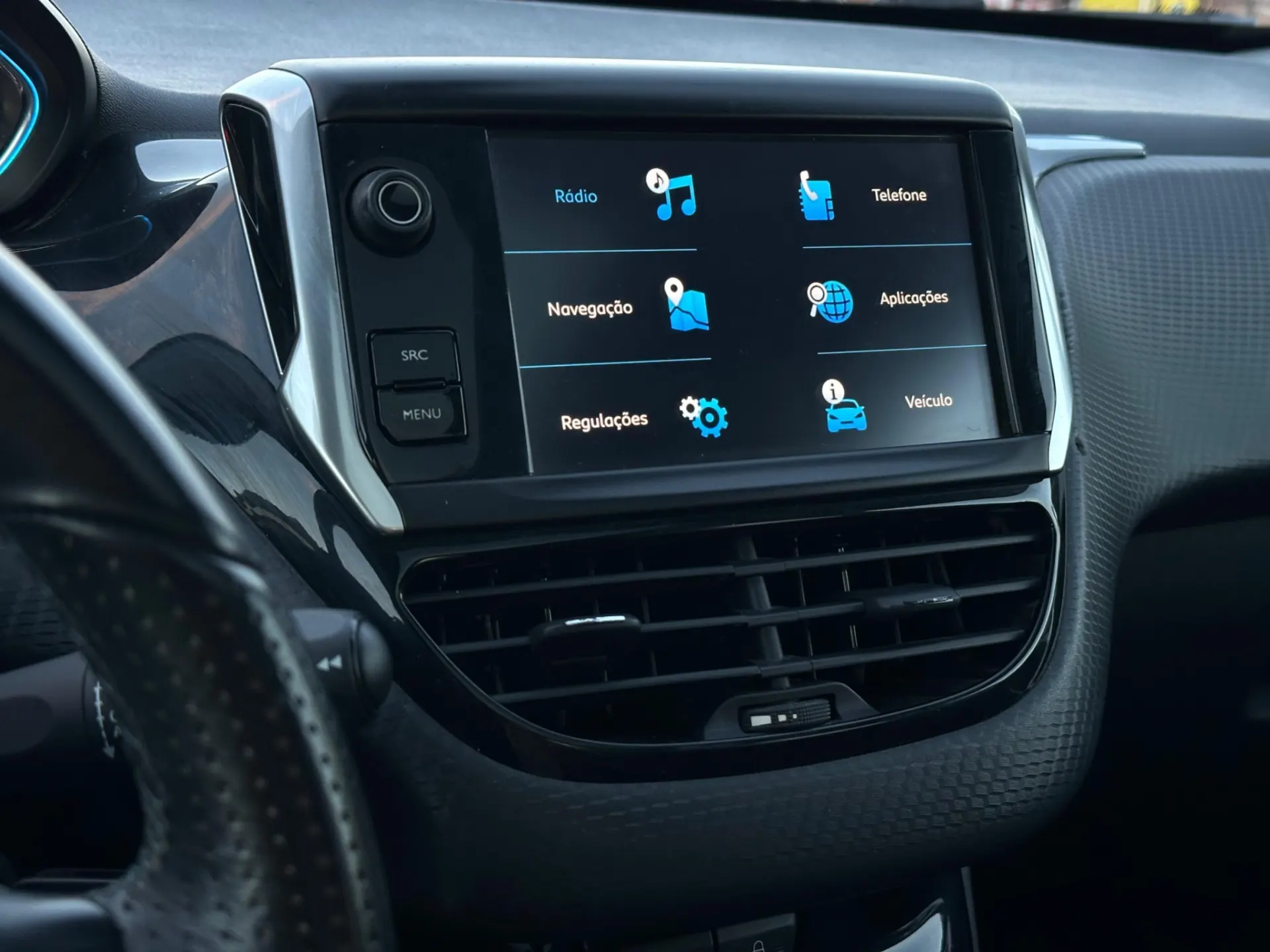 Peugeot 2008 1.2 PureTech Crossway EAT6 18