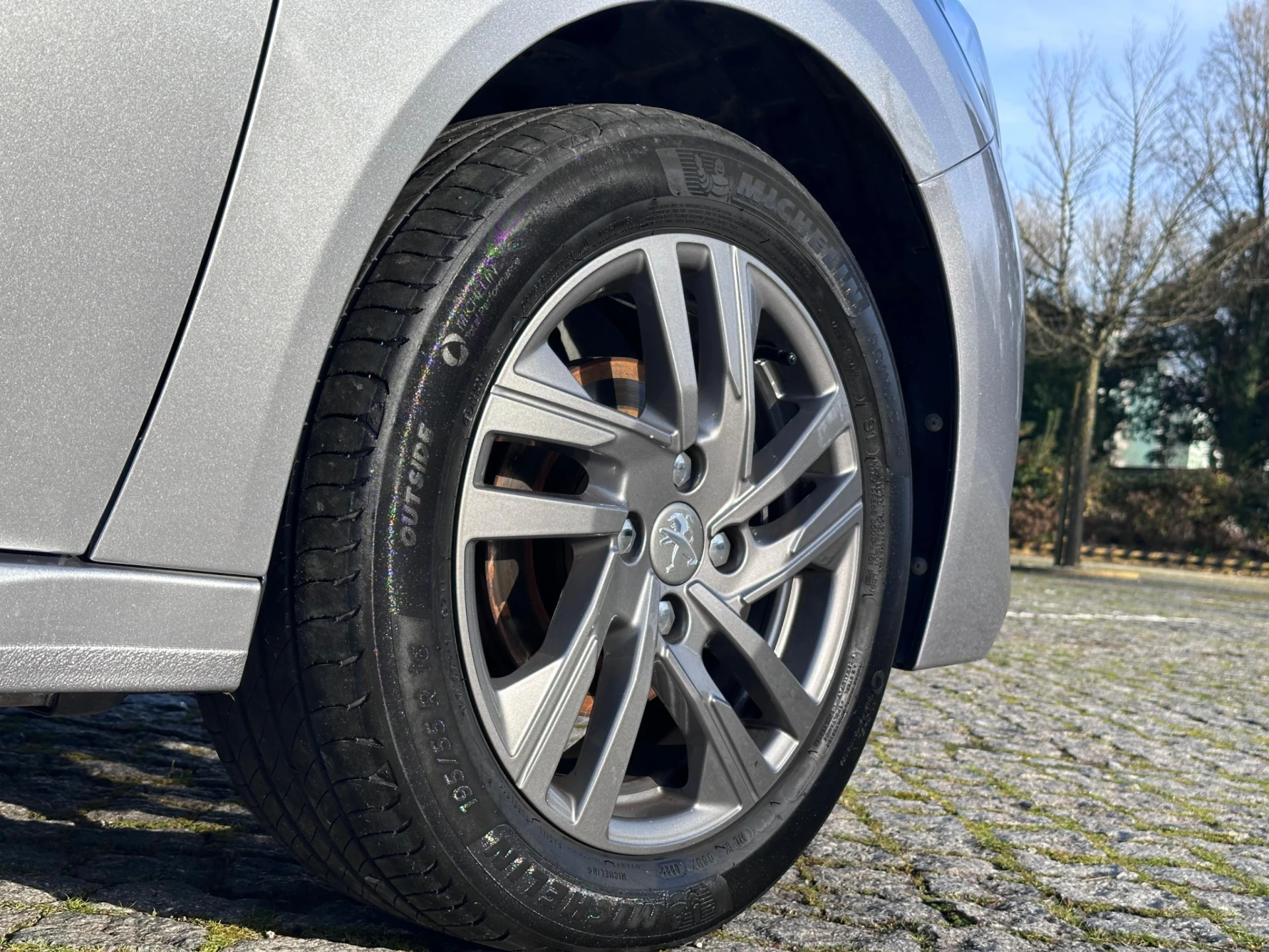 Peugeot 208 1.2 PureTech Active 19