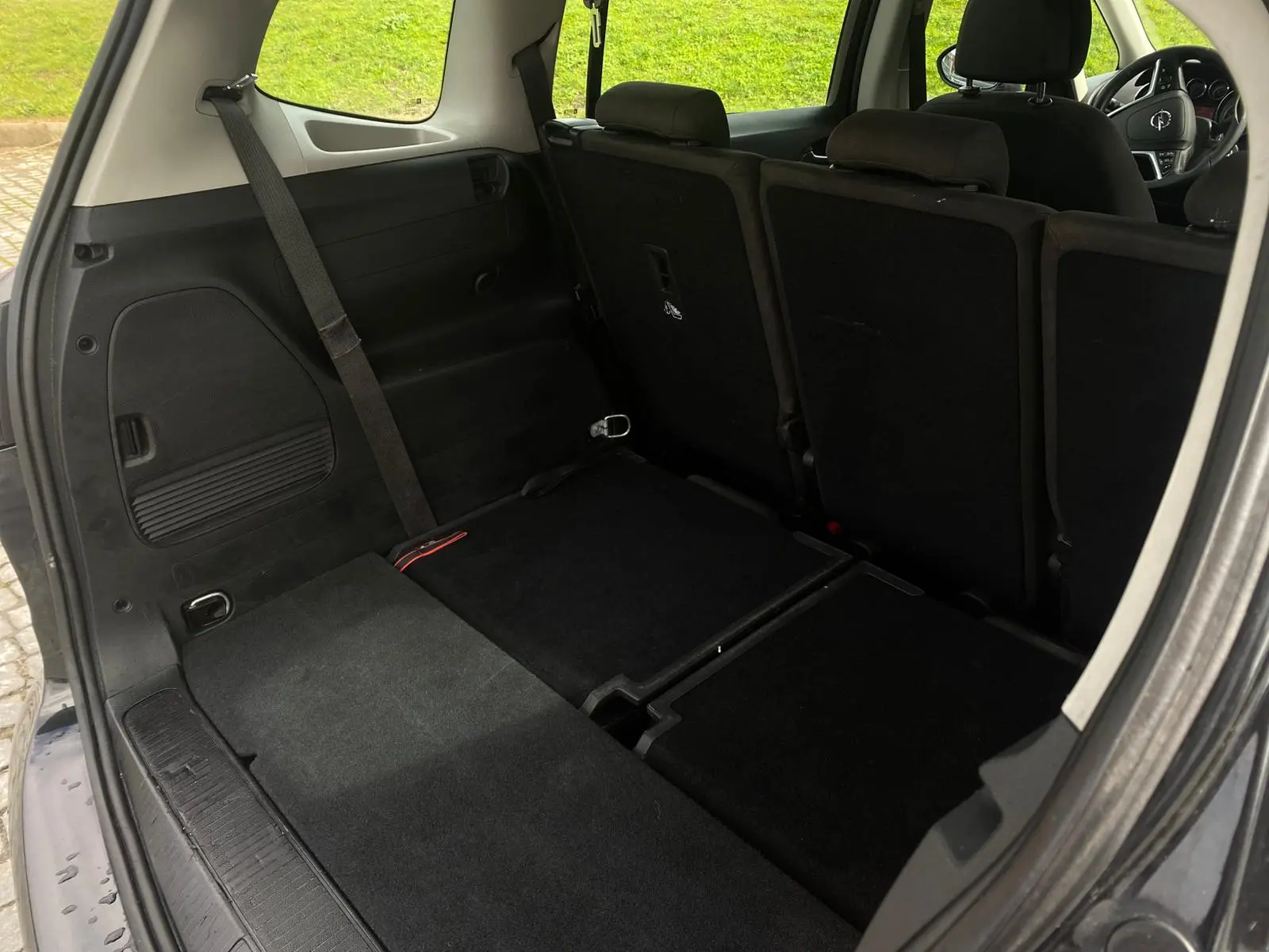Opel Zafira Life Outro 13