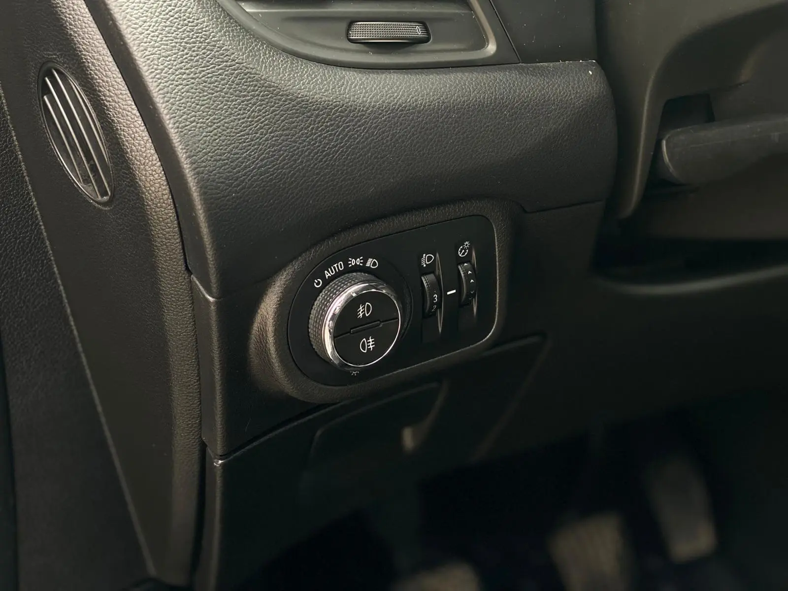 Opel Zafira Life Outro 17