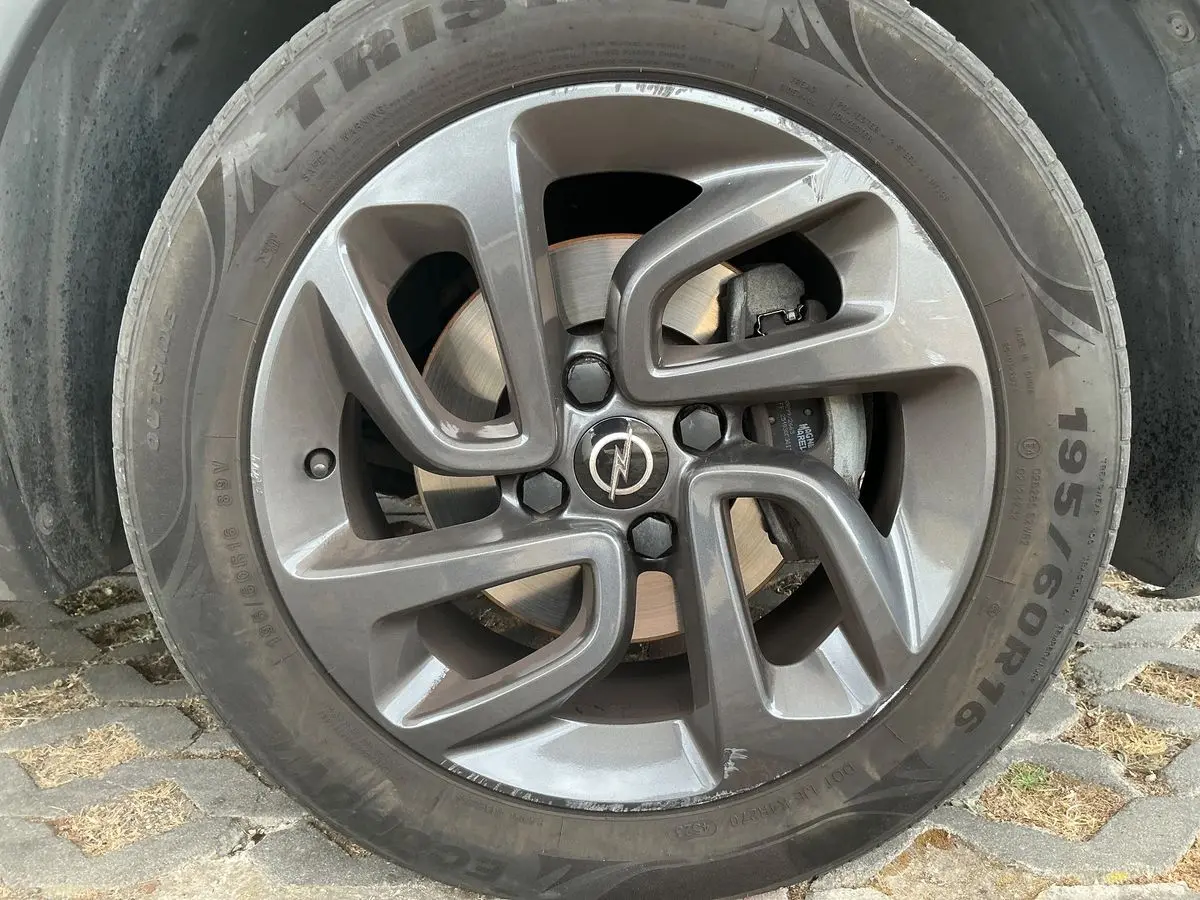 Opel Crossland X X 1.2 Turbo Design Line 6