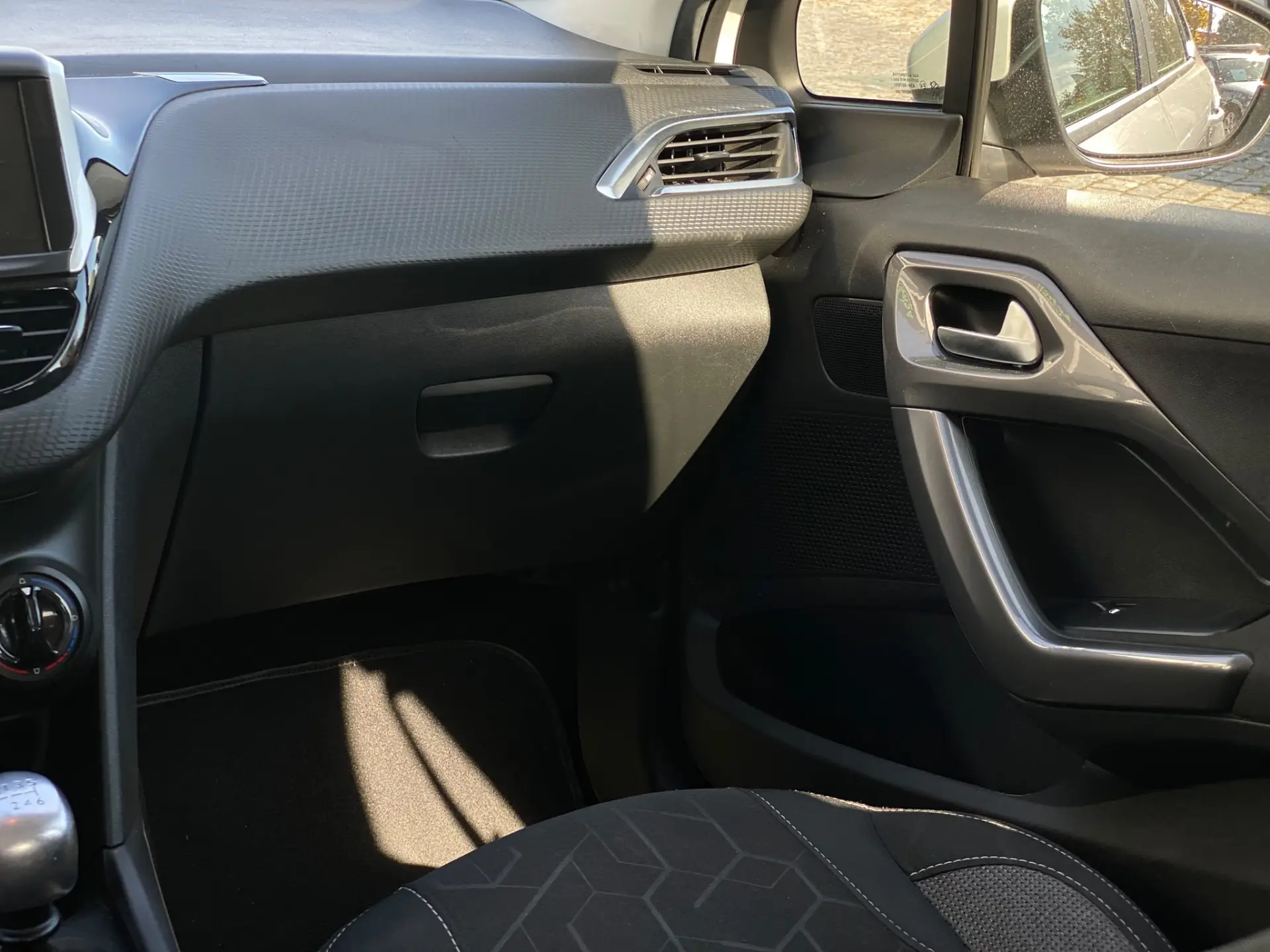 Peugeot 2008 1.5 BlueHDi Active 14