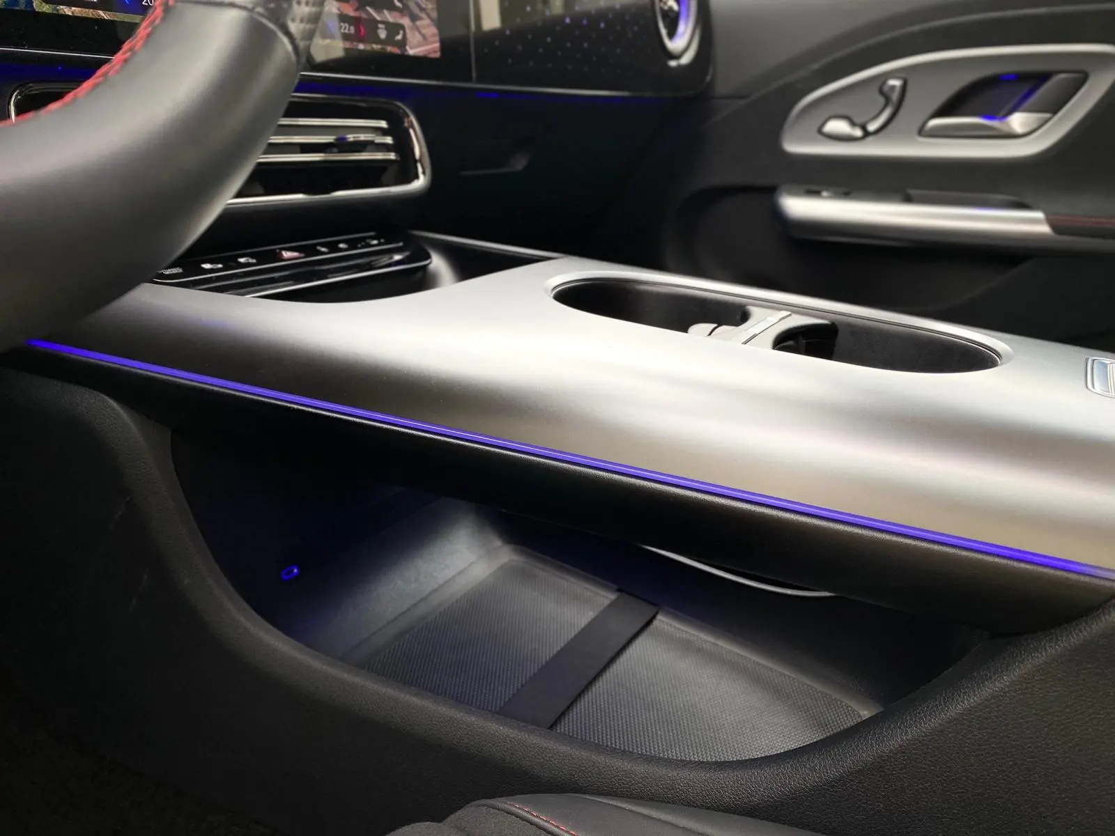 Mercedes-Benz CLA 250+ Outro 21