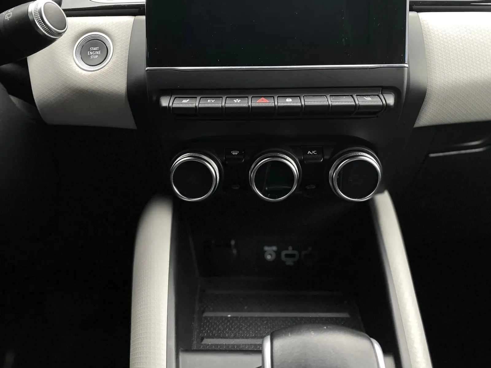 Renault Captur e-tech 21