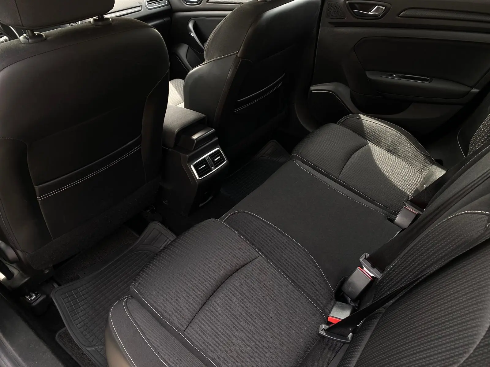 Renault Mégane Sport Tourer 1.5 dCi Zen 17
