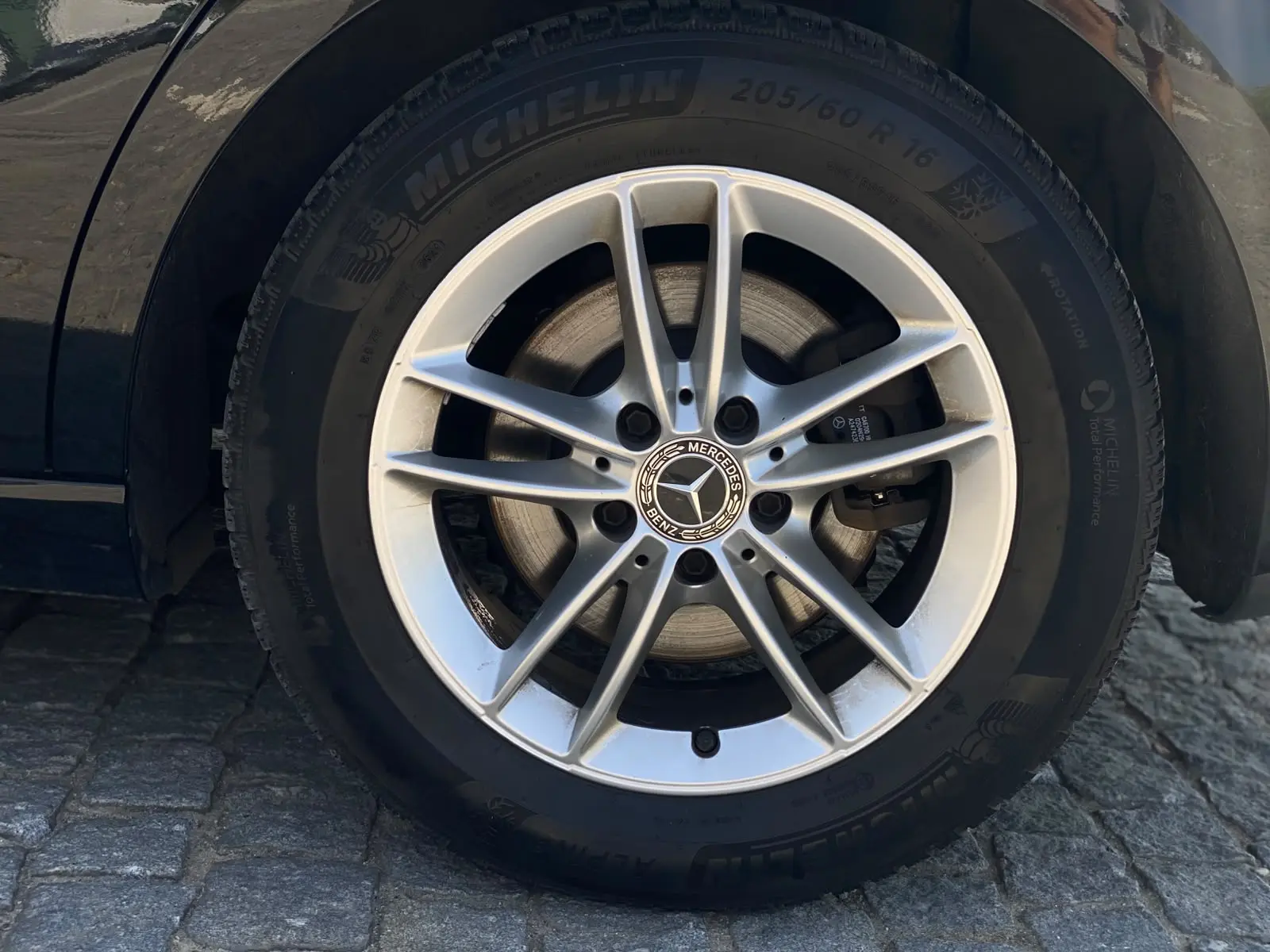 Mercedes-Benz CLA 180 d Shooting Brake Business Solutions 9