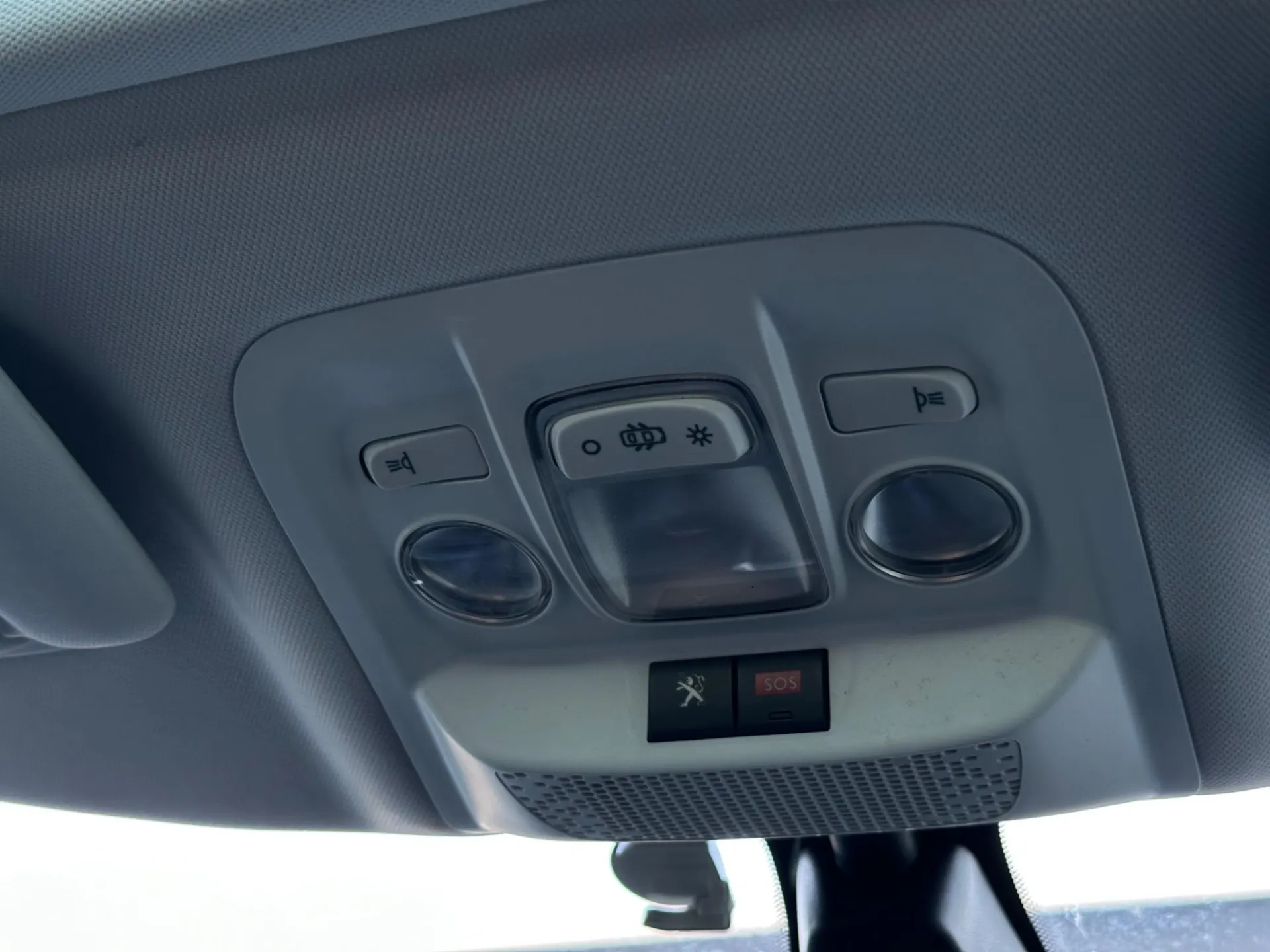 Peugeot 2008 1.2 PureTech Crossway EAT6 23