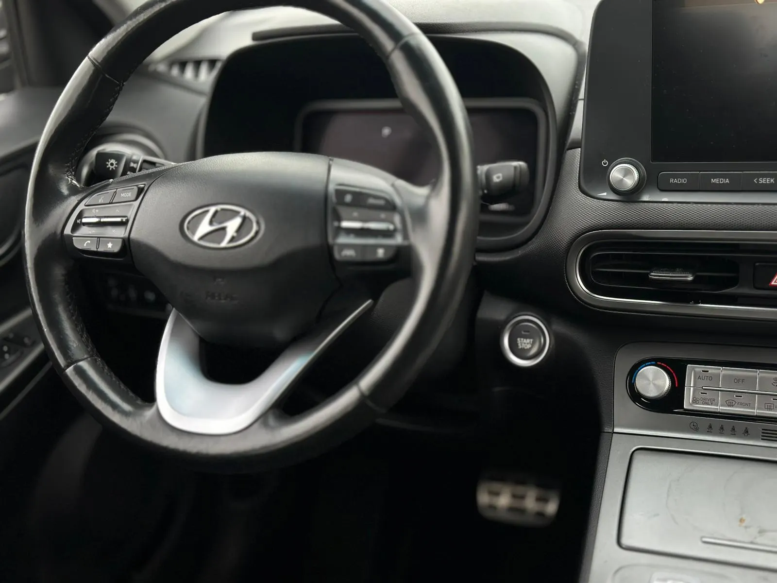 Hyundai Kauai Select 8