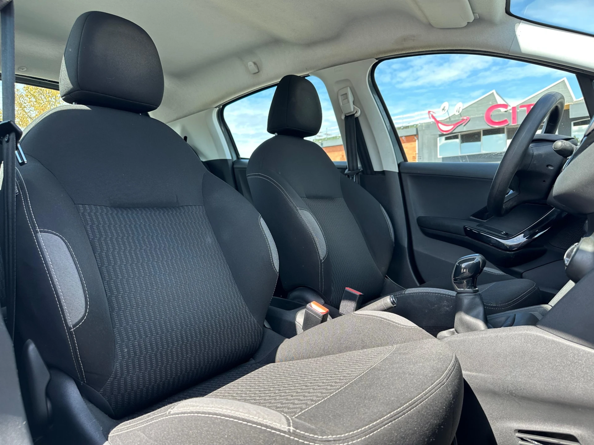 Peugeot 208 1.6 Blue-HDi Active 15