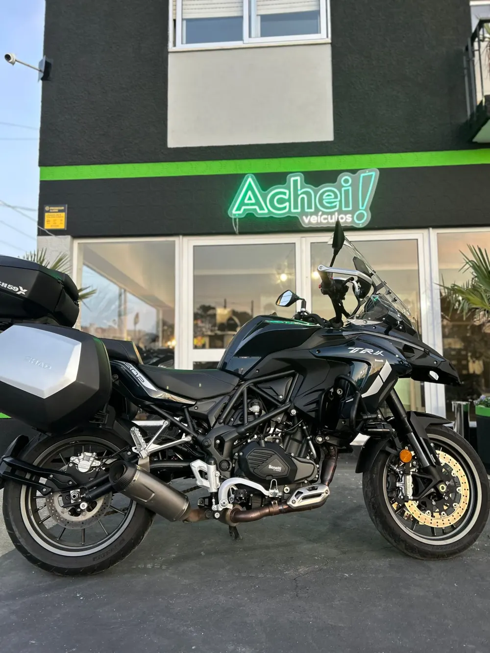 Benelli TRK 502 Touring 4