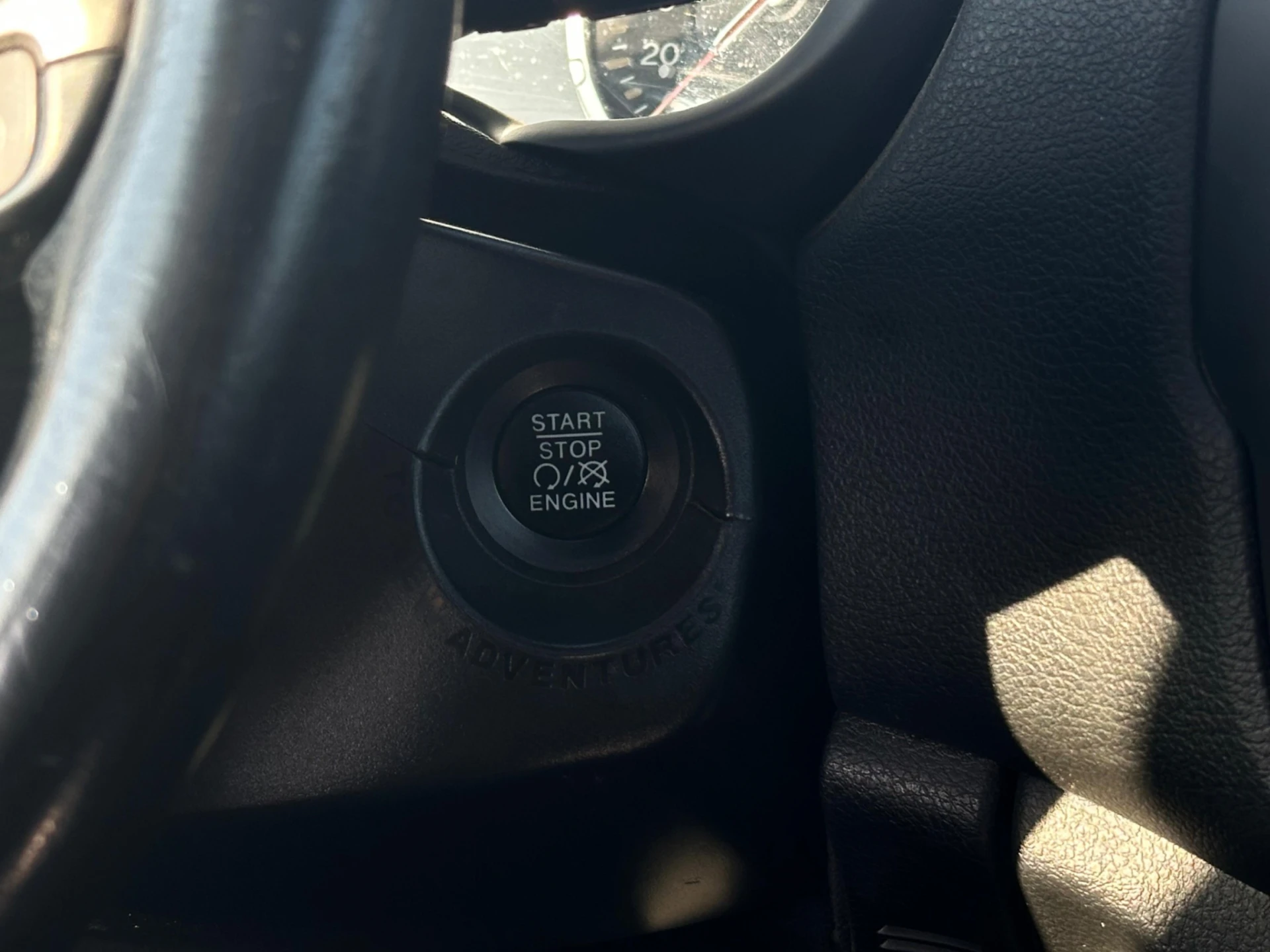 Jeep Renegade 1.0 T Limited 14