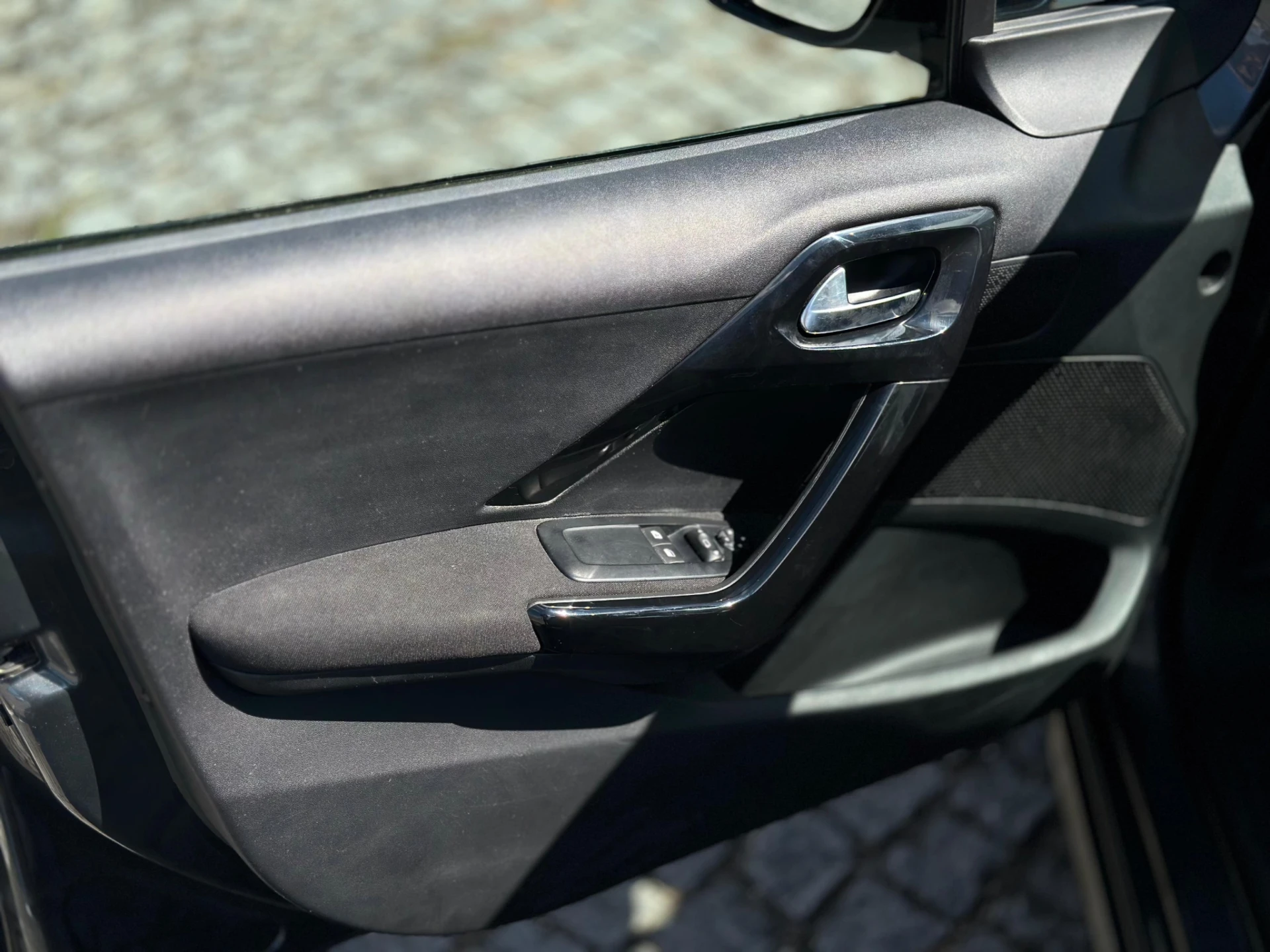 Peugeot 208 1.6 Blue-HDi Active 8