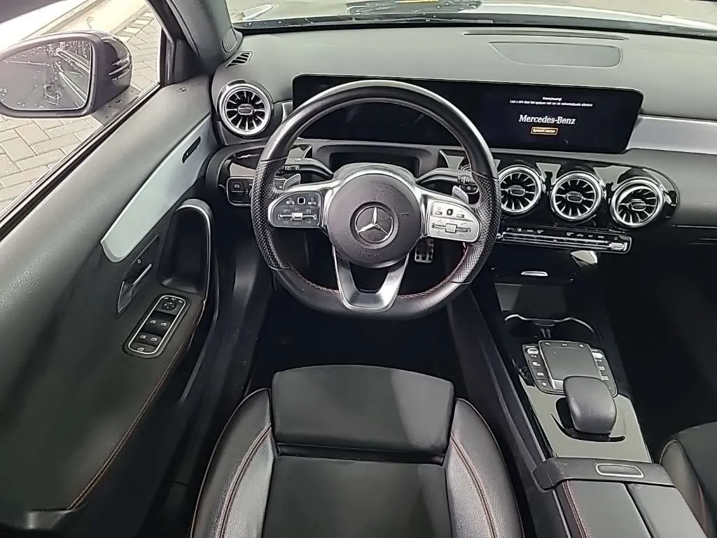 Mercedes-Benz A 180 5