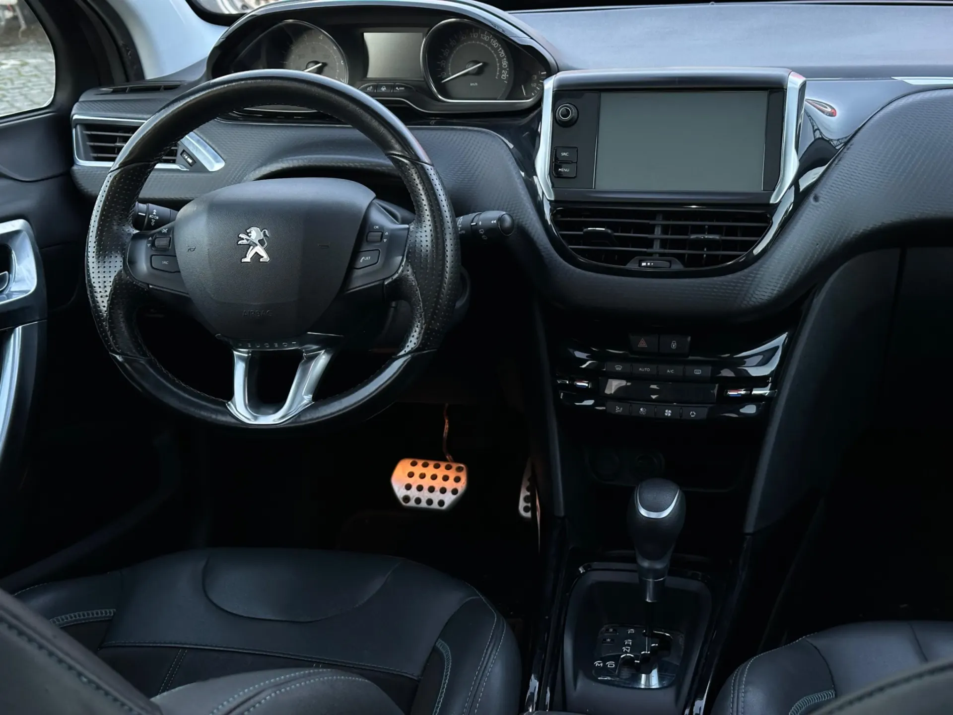 Peugeot 2008 1.2 PureTech Crossway EAT6 11