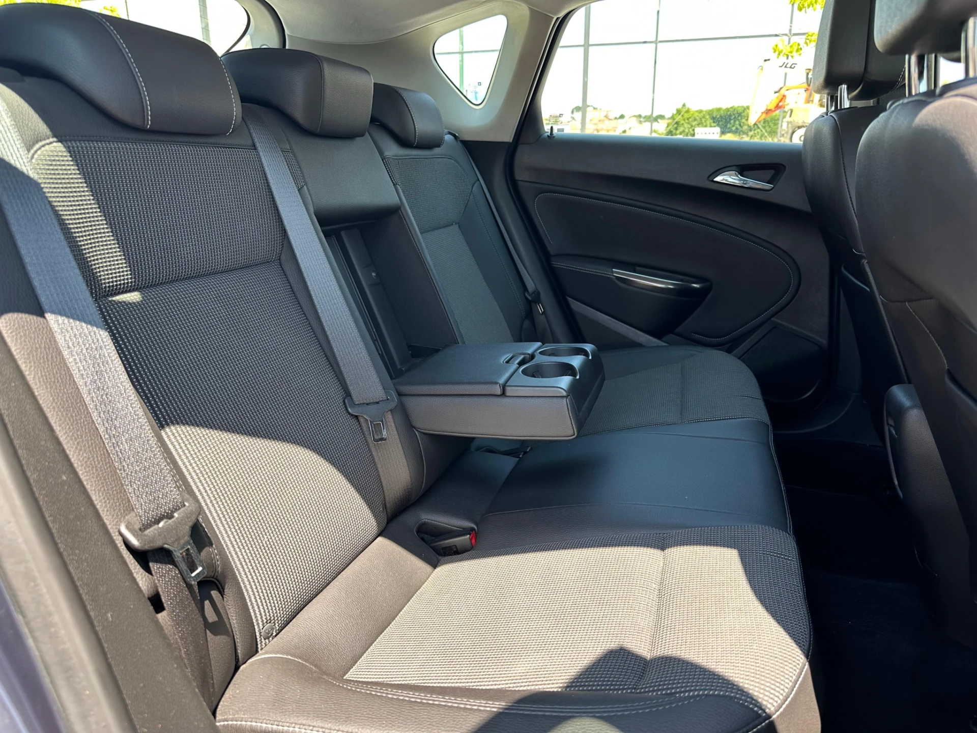 Opel Astra 1.4 Cosmo 21