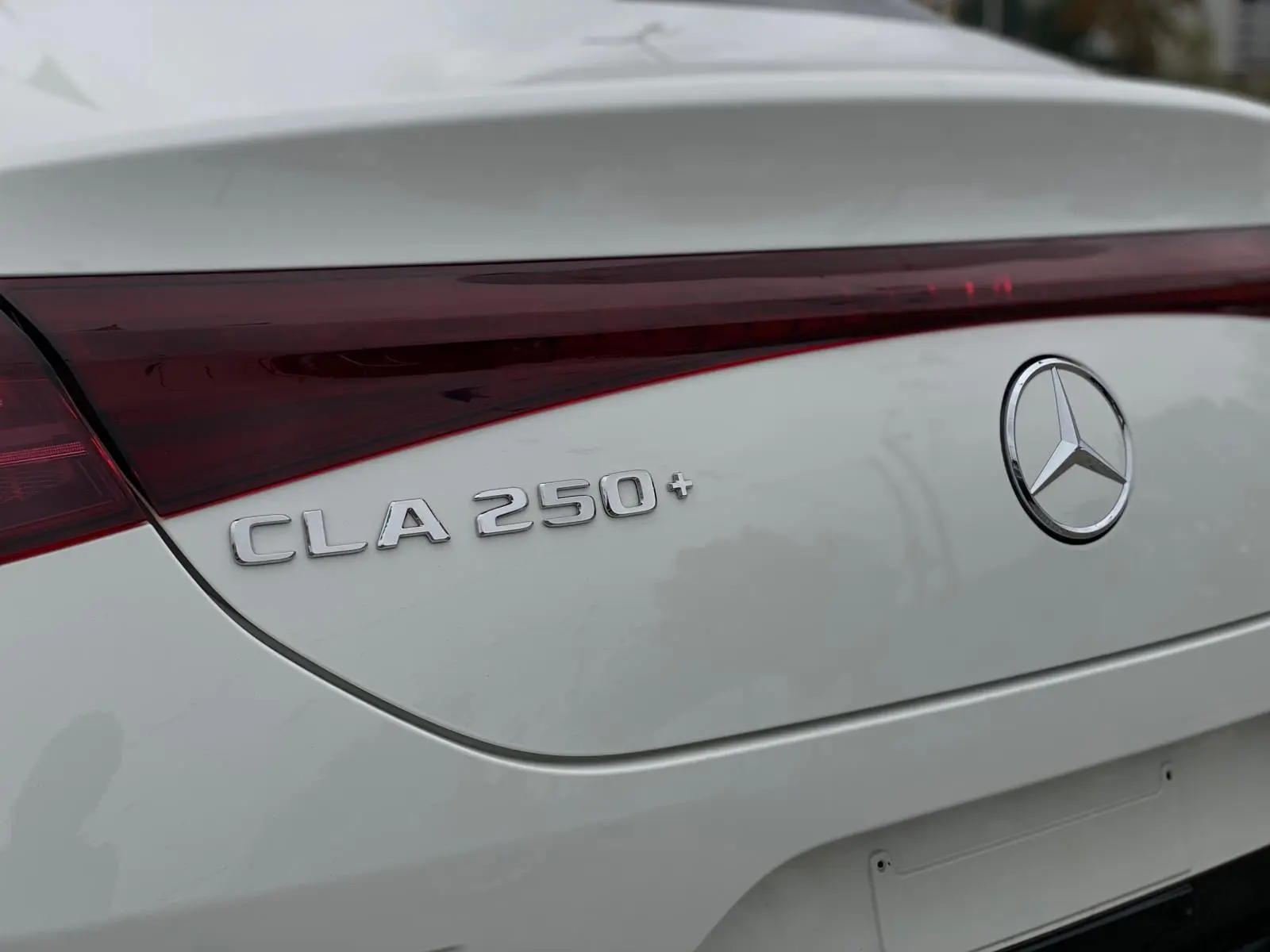 Mercedes-Benz CLA 250+ Outro 36