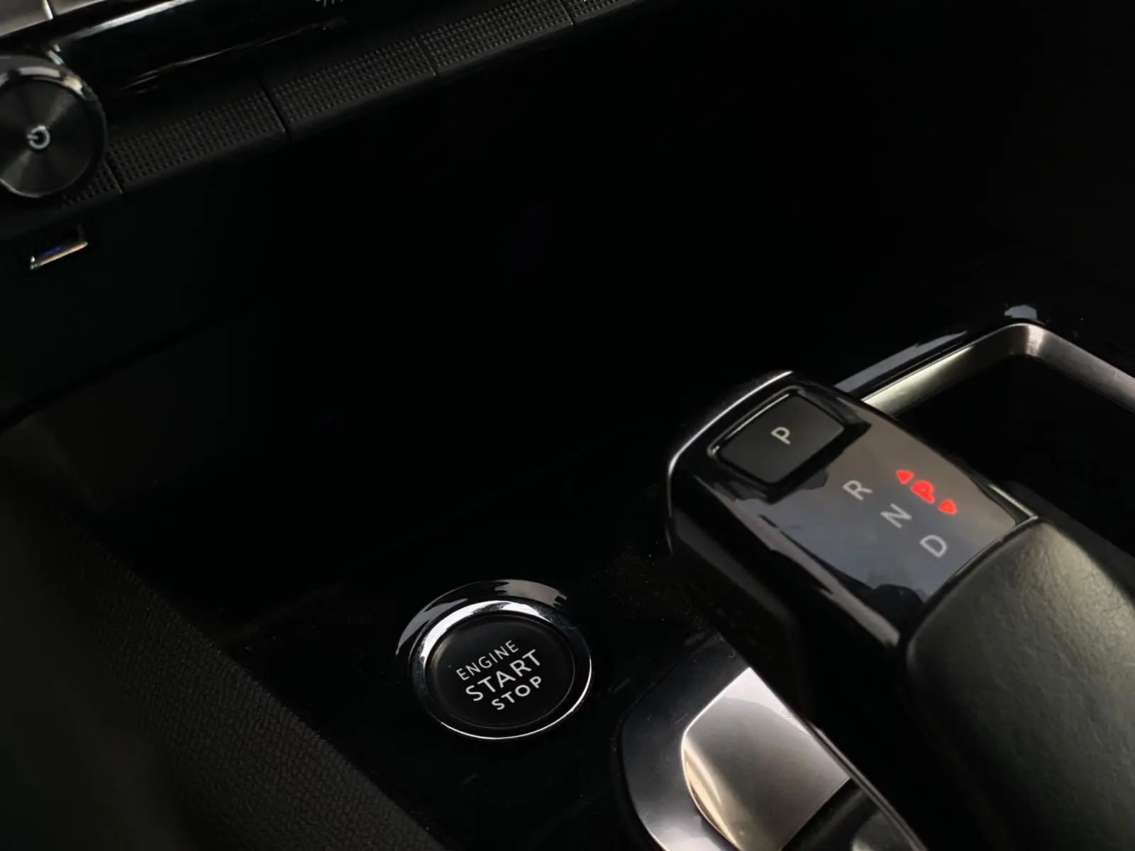 Peugeot 3008 PureTech 130 Stop & Start EAT6 Active 18