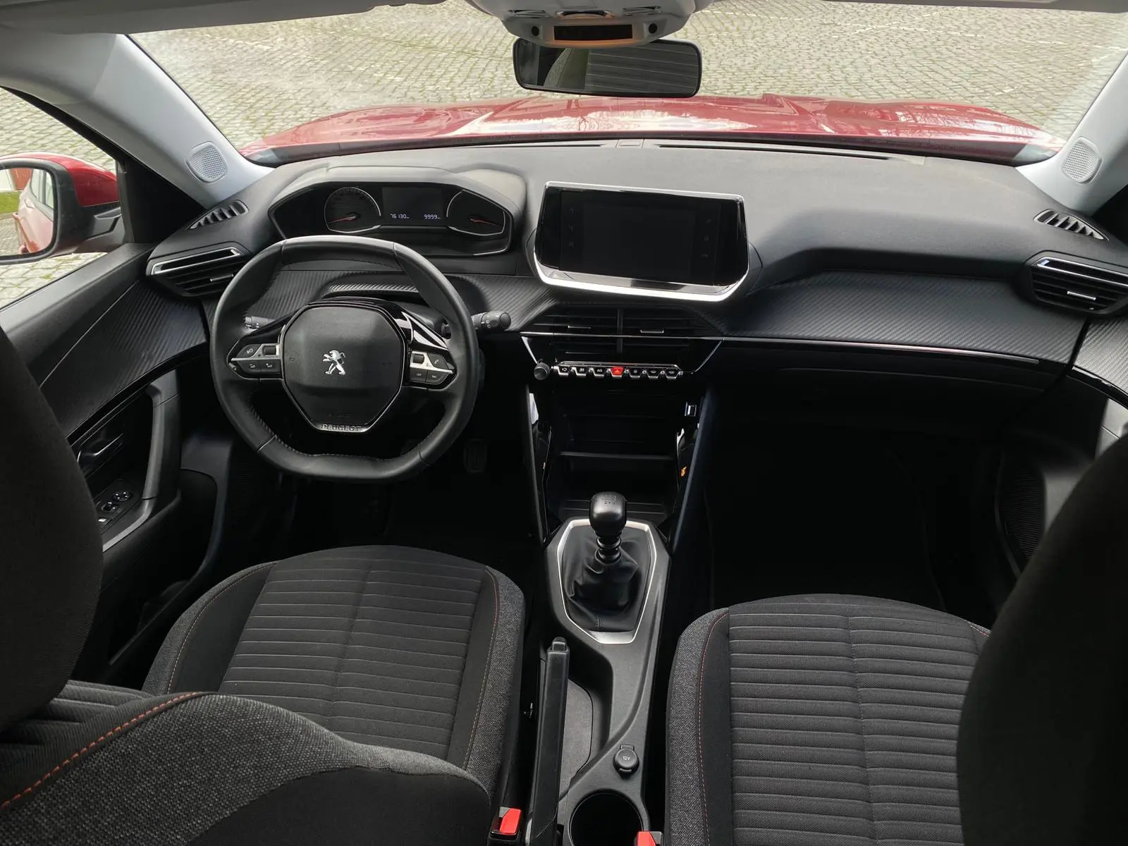 Peugeot 2008 1.2 PureTech Active 5