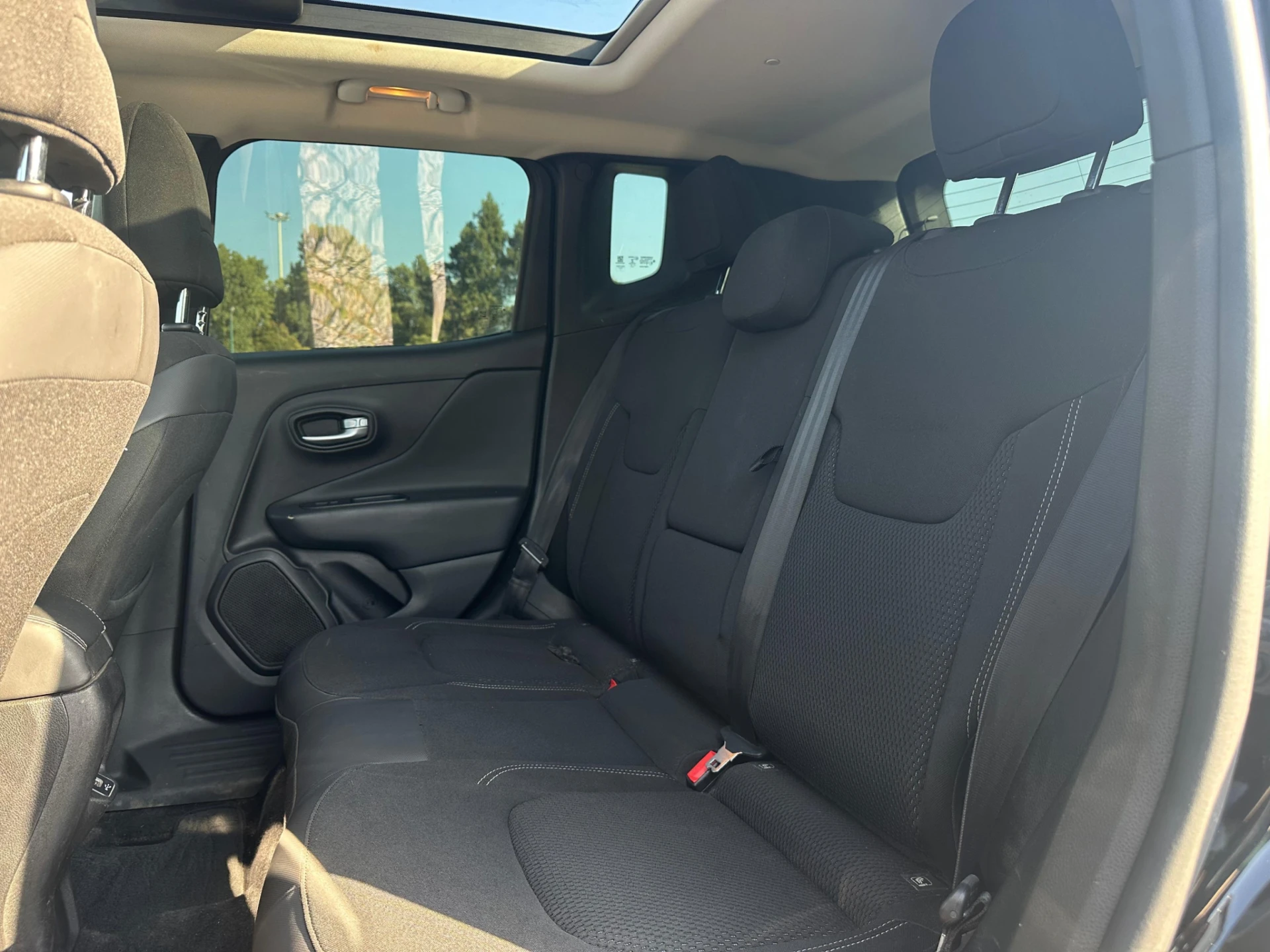 Jeep Renegade 1.0 T Limited 19