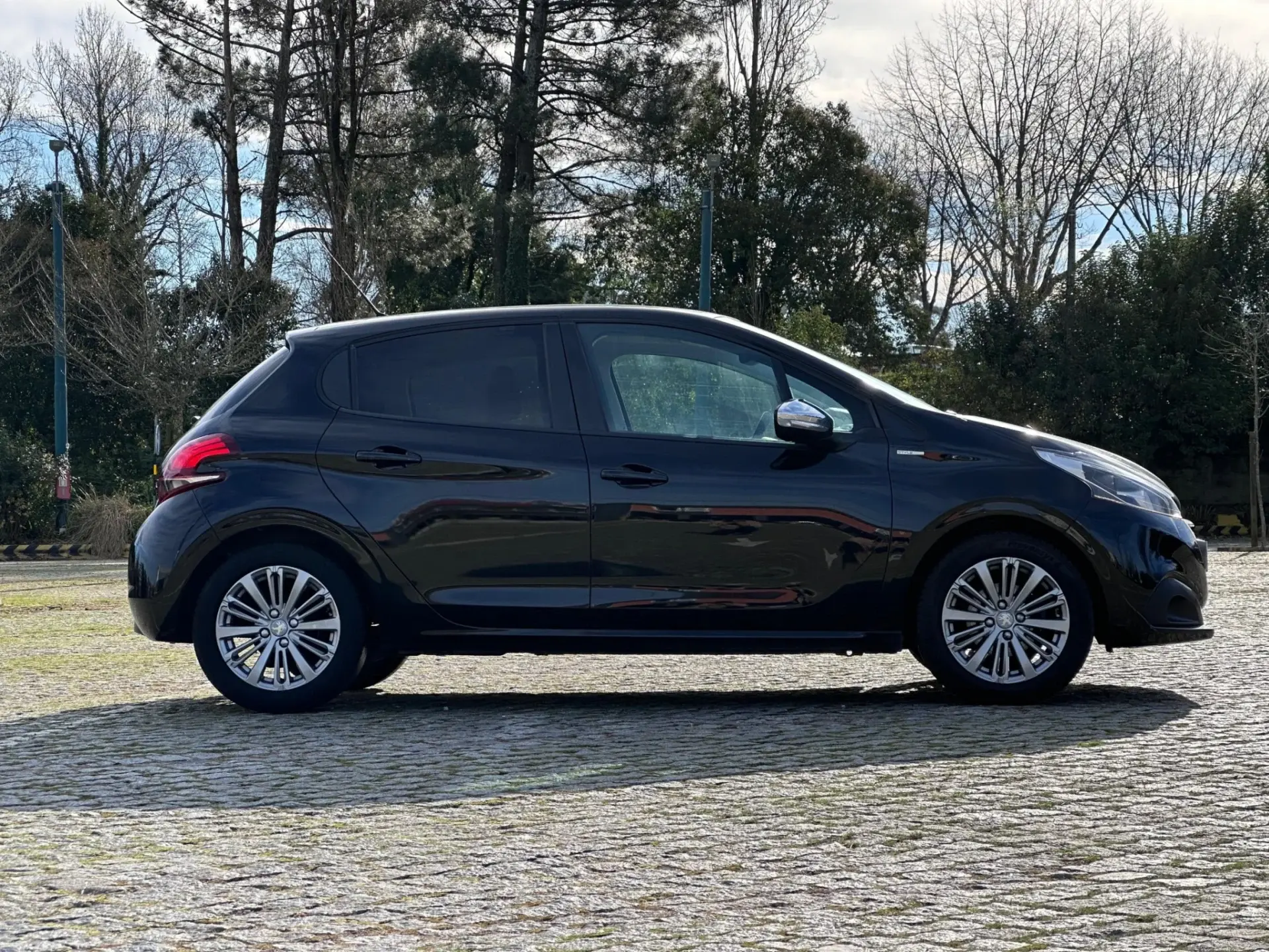 Peugeot 208 4