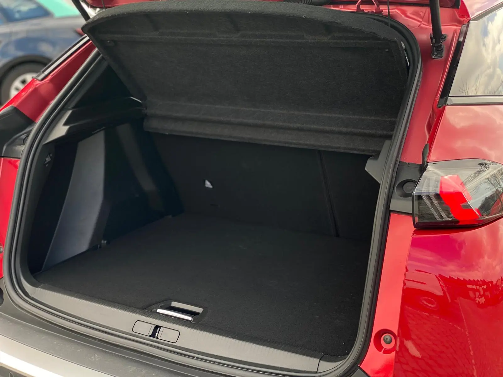 Peugeot 2008 1.2 PureTech Active 17