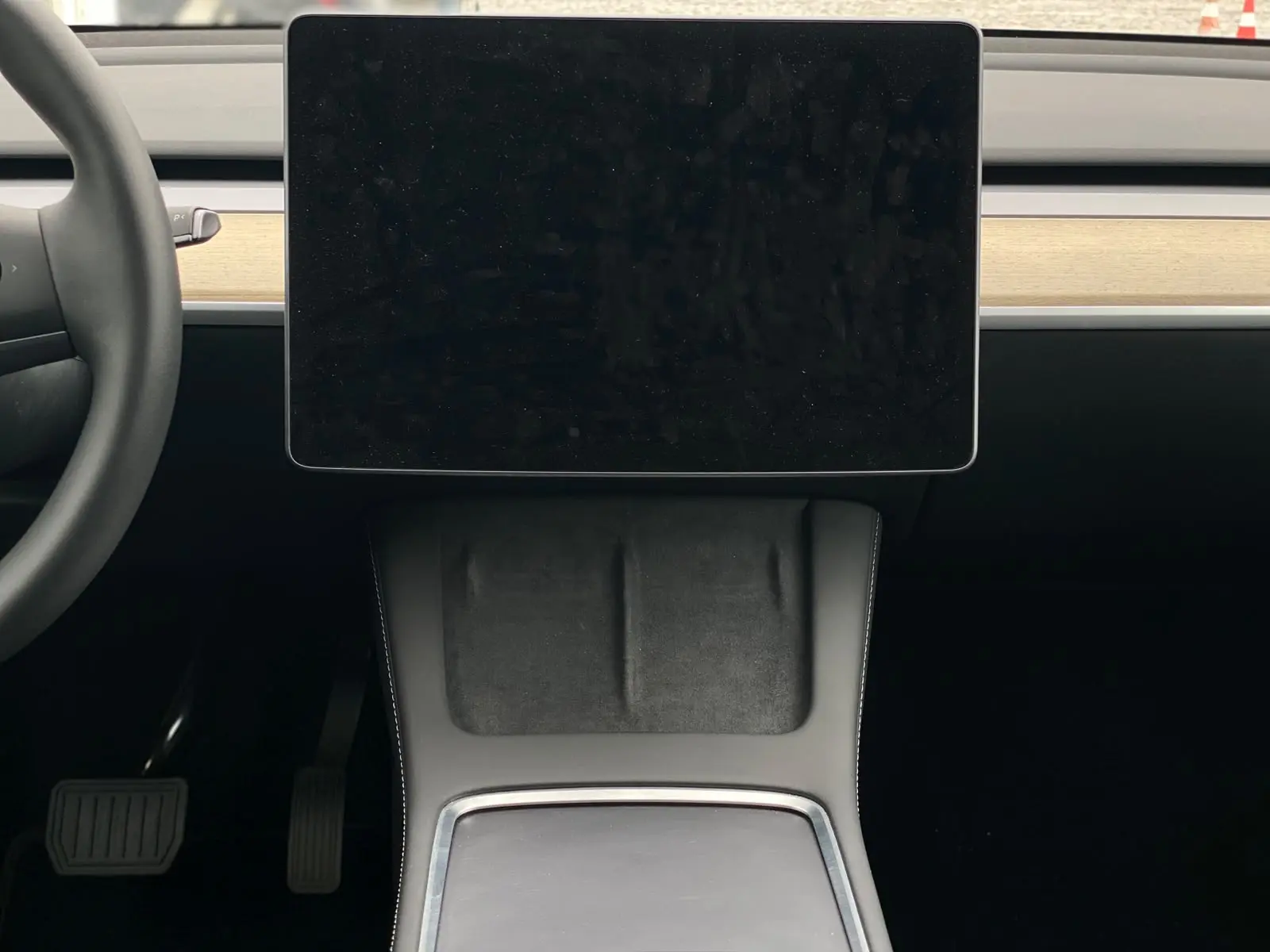 Tesla Model Y Standard 13