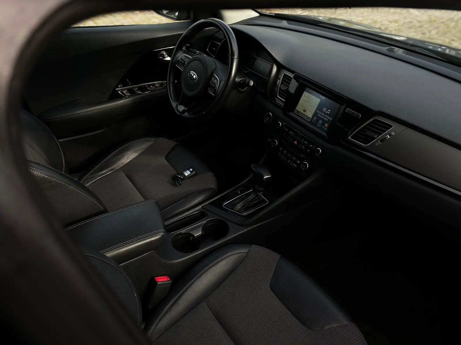 Kia Niro 1.6 GDi HEV Tech 8