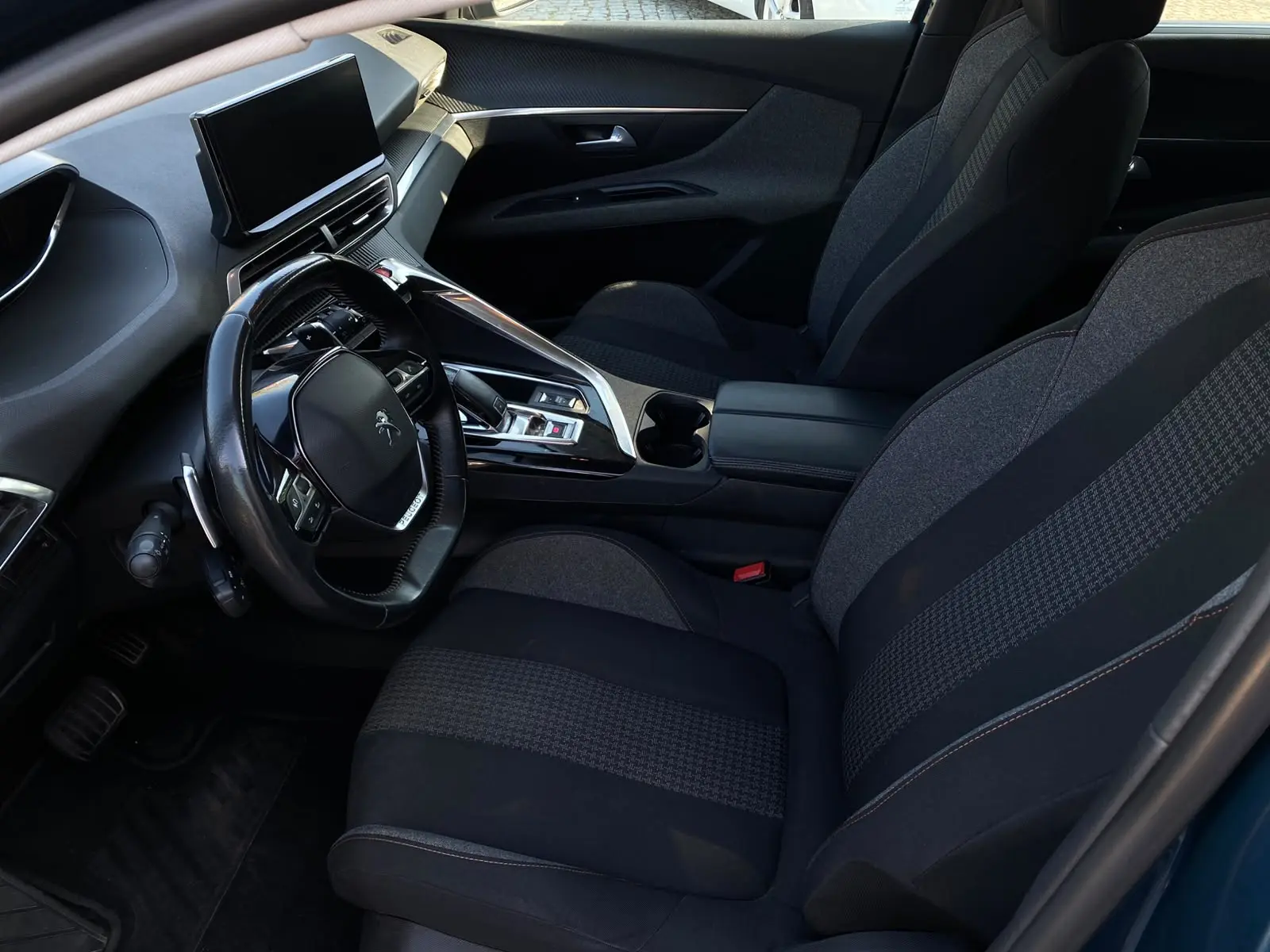 Peugeot 5008 Allure 7 Lugares 17