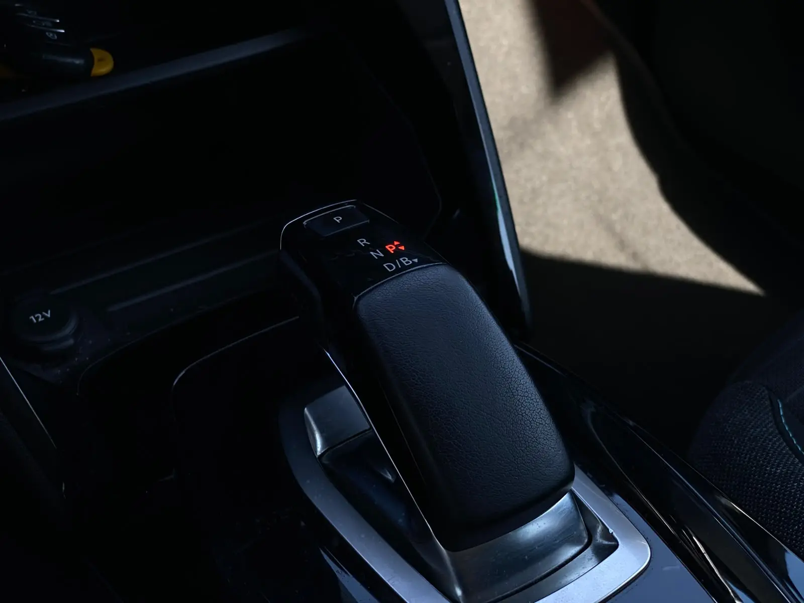 Peugeot e-208 Style 13