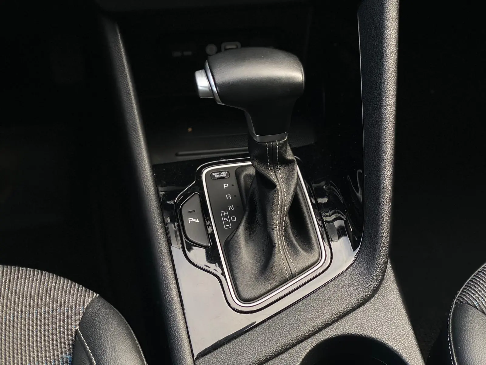 Kia Niro 1.6 GDi HEV Tech 15