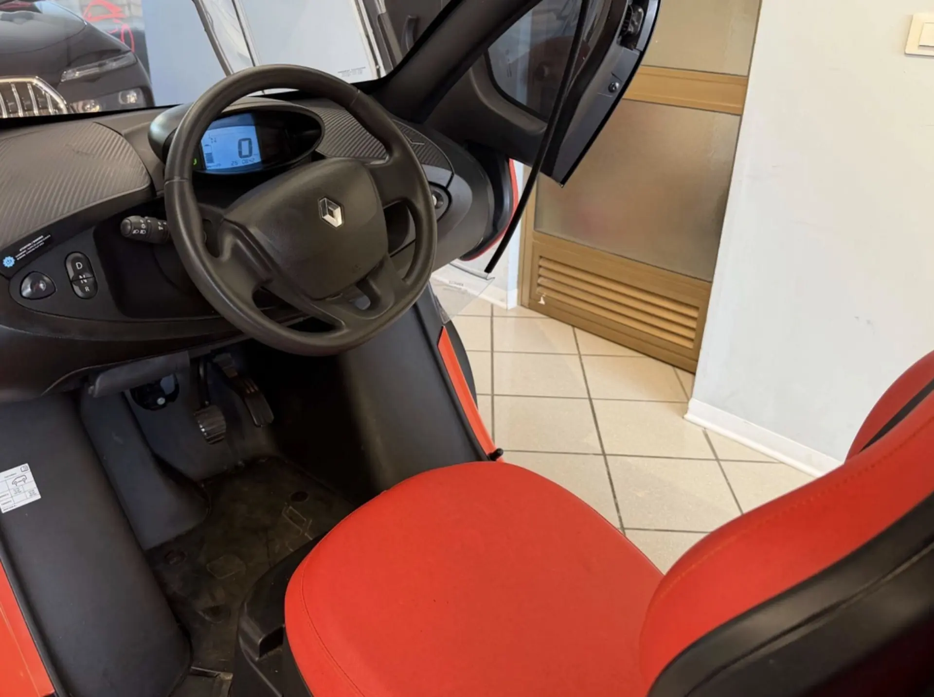 Renault Twizy Outro 9
